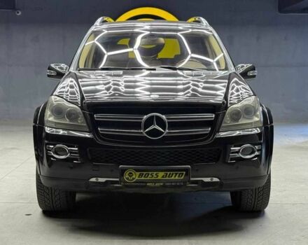 Черный Мерседес ГЛ-класс, объемом двигателя 4.7 л и пробегом 400 тыс. км за 10800 $, фото 1 на Automoto.ua