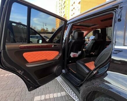 Черный Мерседес ГЛ-класс, объемом двигателя 5.5 л и пробегом 350 тыс. км за 21000 $, фото 2 на Automoto.ua