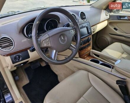 Мерседес ГЛ-класс 2008 в Николаеве на Automoto.ua Черный Мерседес ГЛ-класс, объемом двигателя 2.99 л и пробегом 360 тыс. км за 12999 $, фото 13 на Automoto.ua