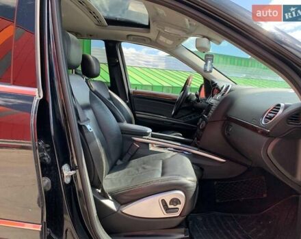 Чорний Мерседес ГЛ-Клас, об'ємом двигуна 5.46 л та пробігом 323 тис. км за 9690 $, фото 11 на Automoto.ua