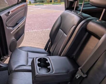 Черный Мерседес ГЛ-класс, объемом двигателя 5.46 л и пробегом 298 тыс. км за 15000 $, фото 22 на Automoto.ua