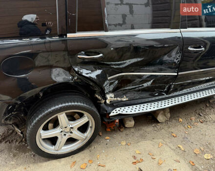 Черный Мерседес ГЛ-класс, объемом двигателя 5.46 л и пробегом 240 тыс. км за 6500 $, фото 2 на Automoto.ua