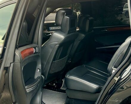 Черный Мерседес ГЛ-класс, объемом двигателя 4.7 л и пробегом 280 тыс. км за 13000 $, фото 2 на Automoto.ua