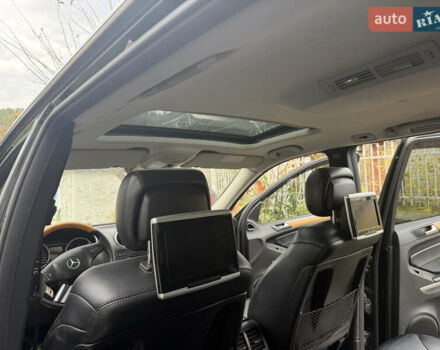 Чорний Мерседес ГЛ-Клас, об'ємом двигуна 4 л та пробігом 320 тис. км за 14999 $, фото 48 на Automoto.ua