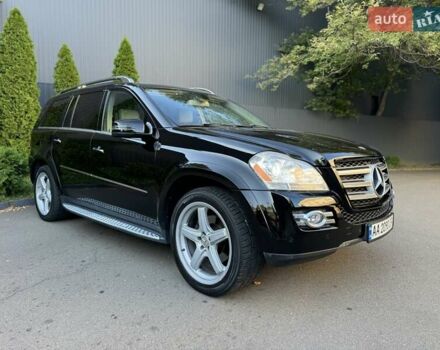 Черный Мерседес ГЛ-класс, объемом двигателя 5.46 л и пробегом 227 тыс. км за 10000 $, фото 3 на Automoto.ua