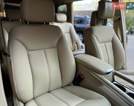 Черный Мерседес ГЛ-класс, объемом двигателя 5.46 л и пробегом 227 тыс. км за 10000 $, фото 57 на Automoto.ua