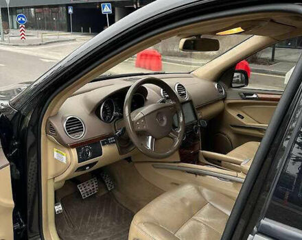 Черный Мерседес ГЛ-класс, объемом двигателя 5.46 л и пробегом 210 тыс. км за 15300 $, фото 4 на Automoto.ua