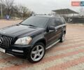 Черный Мерседес ГЛ-класс, объемом двигателя 5.5 л и пробегом 338 тыс. км за 13300 $, фото 1 на Automoto.ua