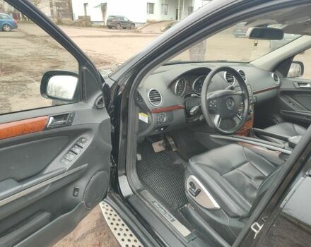 Чорний Мерседес ГЛ-Клас, об'ємом двигуна 4.7 л та пробігом 455 тис. км за 12000 $, фото 3 на Automoto.ua