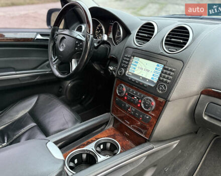 Черный Мерседес ГЛ-класс, объемом двигателя 4.66 л и пробегом 220 тыс. км за 10900 $, фото 35 на Automoto.ua