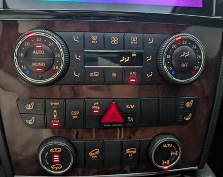 Черный Мерседес ГЛ-класс, объемом двигателя 5.46 л и пробегом 298 тыс. км за 15000 $, фото 16 на Automoto.ua