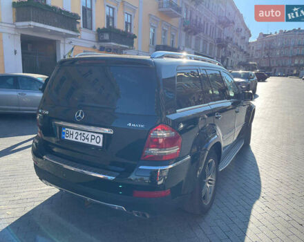 Черный Мерседес ГЛ-класс, объемом двигателя 5.46 л и пробегом 196 тыс. км за 12000 $, фото 2 на Automoto.ua