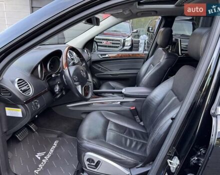 Мерседес ГЛ-Клас 2008 у Одесі на Automoto.ua Чорний Мерседес ГЛ-Клас, об'ємом двигуна 5.46 л та пробігом 193 тис. км за 14900 $, фото 7 на Automoto.ua