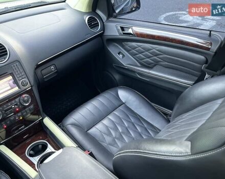 Черный Мерседес ГЛ-класс, объемом двигателя 5.46 л и пробегом 173 тыс. км за 19900 $, фото 24 на Automoto.ua