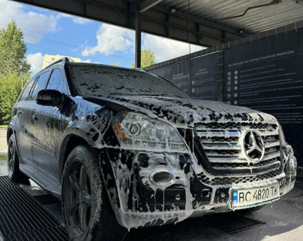 Черный Мерседес ГЛ-класс, объемом двигателя 5.46 л и пробегом 210 тыс. км за 15300 $, фото 1 на Automoto.ua