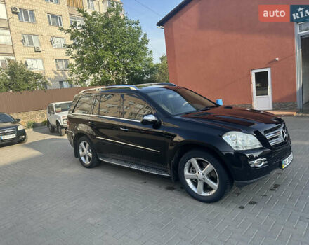Черный Мерседес ГЛ-класс, объемом двигателя 4.7 л и пробегом 223 тыс. км за 14955 $, фото 26 на Automoto.ua