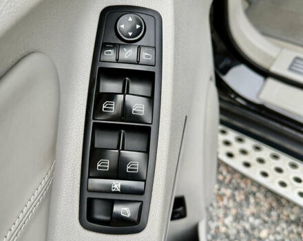 Чорний Мерседес ГЛ-Клас, об'ємом двигуна 4.66 л та пробігом 205 тис. км за 17000 $, фото 9 на Automoto.ua