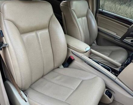 Черный Мерседес ГЛ-класс, объемом двигателя 5.46 л и пробегом 224 тыс. км за 14500 $, фото 22 на Automoto.ua