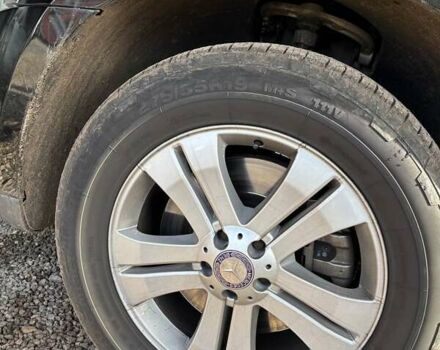 Черный Мерседес ГЛ-класс, объемом двигателя 5.46 л и пробегом 335 тыс. км за 13500 $, фото 4 на Automoto.ua