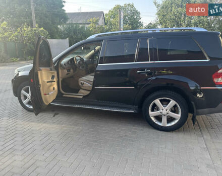 Черный Мерседес ГЛ-класс, объемом двигателя 4.7 л и пробегом 223 тыс. км за 14955 $, фото 10 на Automoto.ua