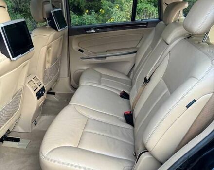 Черный Мерседес ГЛ-класс, объемом двигателя 5.46 л и пробегом 224 тыс. км за 14500 $, фото 17 на Automoto.ua