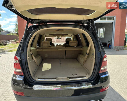 Черный Мерседес ГЛ-класс, объемом двигателя 4.7 л и пробегом 223 тыс. км за 14955 $, фото 40 на Automoto.ua