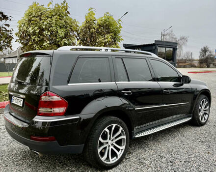 Чорний Мерседес ГЛ-Клас, об'ємом двигуна 4.66 л та пробігом 205 тис. км за 17000 $, фото 3 на Automoto.ua