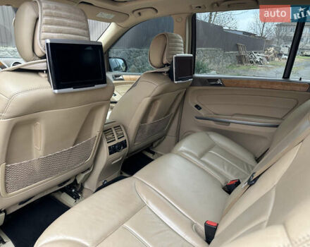 Черный Мерседес ГЛ-класс, объемом двигателя 4.7 л и пробегом 223 тыс. км за 14955 $, фото 32 на Automoto.ua