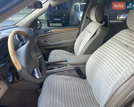 Черный Мерседес ГЛ-класс, объемом двигателя 4.7 л и пробегом 223 тыс. км за 14955 $, фото 5 на Automoto.ua