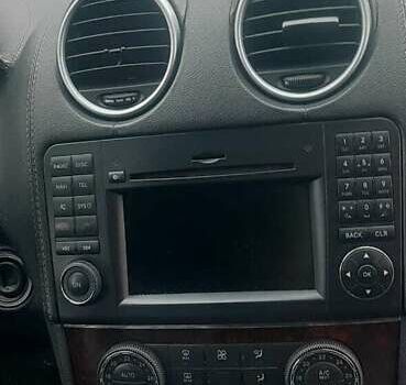 Черный Мерседес ГЛ-класс, объемом двигателя 2.99 л и пробегом 60 тыс. км за 12500 $, фото 13 на Automoto.ua