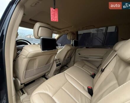 Черный Мерседес ГЛ-класс, объемом двигателя 5.46 л и пробегом 246 тыс. км за 14900 $, фото 31 на Automoto.ua