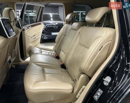 Черный Мерседес ГЛ-класс, объемом двигателя 5.46 л и пробегом 205 тыс. км за 16500 $, фото 23 на Automoto.ua