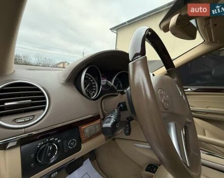 Черный Мерседес ГЛ-класс, объемом двигателя 5.46 л и пробегом 246 тыс. км за 14900 $, фото 36 на Automoto.ua