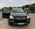 Черный Мерседес ГЛ-класс, объемом двигателя 4.7 л и пробегом 263 тыс. км за 20000 $, фото 1 на Automoto.ua