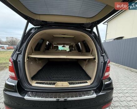 Черный Мерседес ГЛ-класс, объемом двигателя 5.46 л и пробегом 246 тыс. км за 14900 $, фото 28 на Automoto.ua