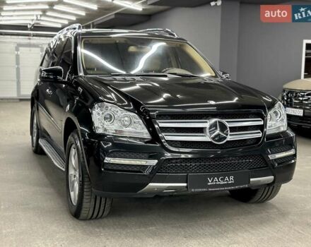 Черный Мерседес ГЛ-класс, объемом двигателя 5.46 л и пробегом 205 тыс. км за 16500 $, фото 9 на Automoto.ua