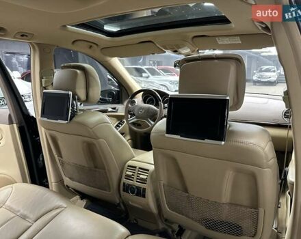 Черный Мерседес ГЛ-класс, объемом двигателя 5.46 л и пробегом 205 тыс. км за 16500 $, фото 29 на Automoto.ua