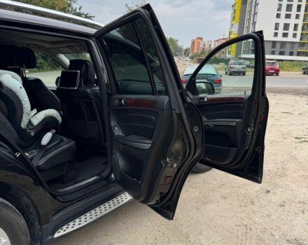 Черный Мерседес ГЛ-класс, объемом двигателя 4.7 л и пробегом 263 тыс. км за 20000 $, фото 4 на Automoto.ua