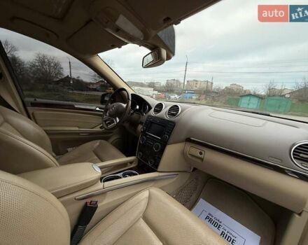 Черный Мерседес ГЛ-класс, объемом двигателя 5.46 л и пробегом 246 тыс. км за 14900 $, фото 23 на Automoto.ua