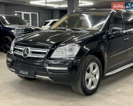 Черный Мерседес ГЛ-класс, объемом двигателя 5.46 л и пробегом 205 тыс. км за 16500 $, фото 3 на Automoto.ua