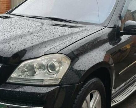 Чорний Мерседес ГЛ-Клас, об'ємом двигуна 5.46 л та пробігом 180 тис. км за 15300 $, фото 16 на Automoto.ua