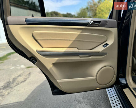 Черный Мерседес ГЛ-класс, объемом двигателя 5.46 л и пробегом 227 тыс. км за 21900 $, фото 43 на Automoto.ua