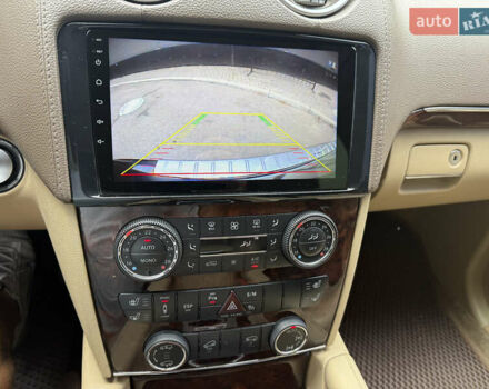 Черный Мерседес ГЛ-класс, объемом двигателя 5.46 л и пробегом 260 тыс. км за 19999 $, фото 25 на Automoto.ua