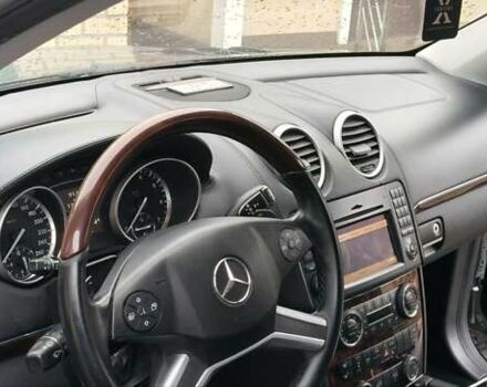 Чорний Мерседес ГЛ-Клас, об'ємом двигуна 5.46 л та пробігом 180 тис. км за 15300 $, фото 27 на Automoto.ua