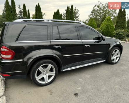 Черный Мерседес ГЛ-класс, объемом двигателя 5.46 л и пробегом 227 тыс. км за 21900 $, фото 3 на Automoto.ua