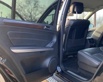 Черный Мерседес ГЛ-класс, объемом двигателя 3 л и пробегом 190 тыс. км за 25000 $, фото 7 на Automoto.ua