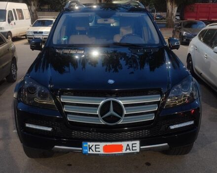 Черный Мерседес ГЛ-класс, объемом двигателя 5.5 л и пробегом 160 тыс. км за 37025 $, фото 1 на Automoto.ua
