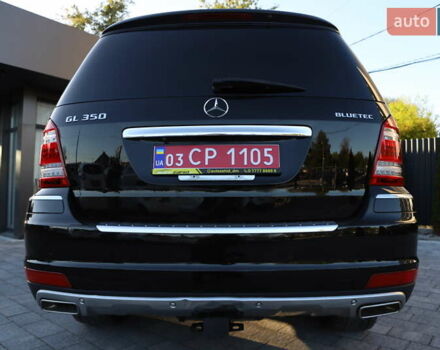 Черный Мерседес ГЛ-класс, объемом двигателя 2.99 л и пробегом 229 тыс. км за 17999 $, фото 9 на Automoto.ua