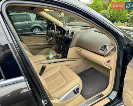 Черный Мерседес ГЛ-класс, объемом двигателя 5.46 л и пробегом 227 тыс. км за 21900 $, фото 22 на Automoto.ua