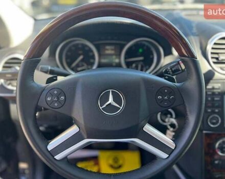 Черный Мерседес ГЛ-класс, объемом двигателя 2.99 л и пробегом 306 тыс. км за 18800 $, фото 10 на Automoto.ua